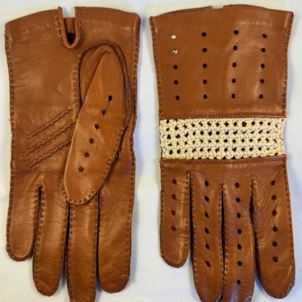 Vintage women’s brown leather driving gloves made… - image 1