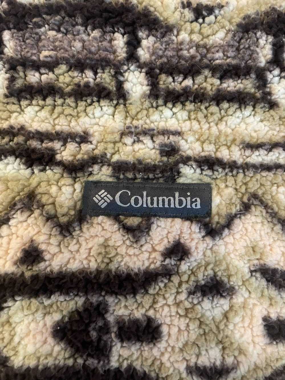 Columbia × Streetwear × Vintage Vintage 00s Colum… - image 2