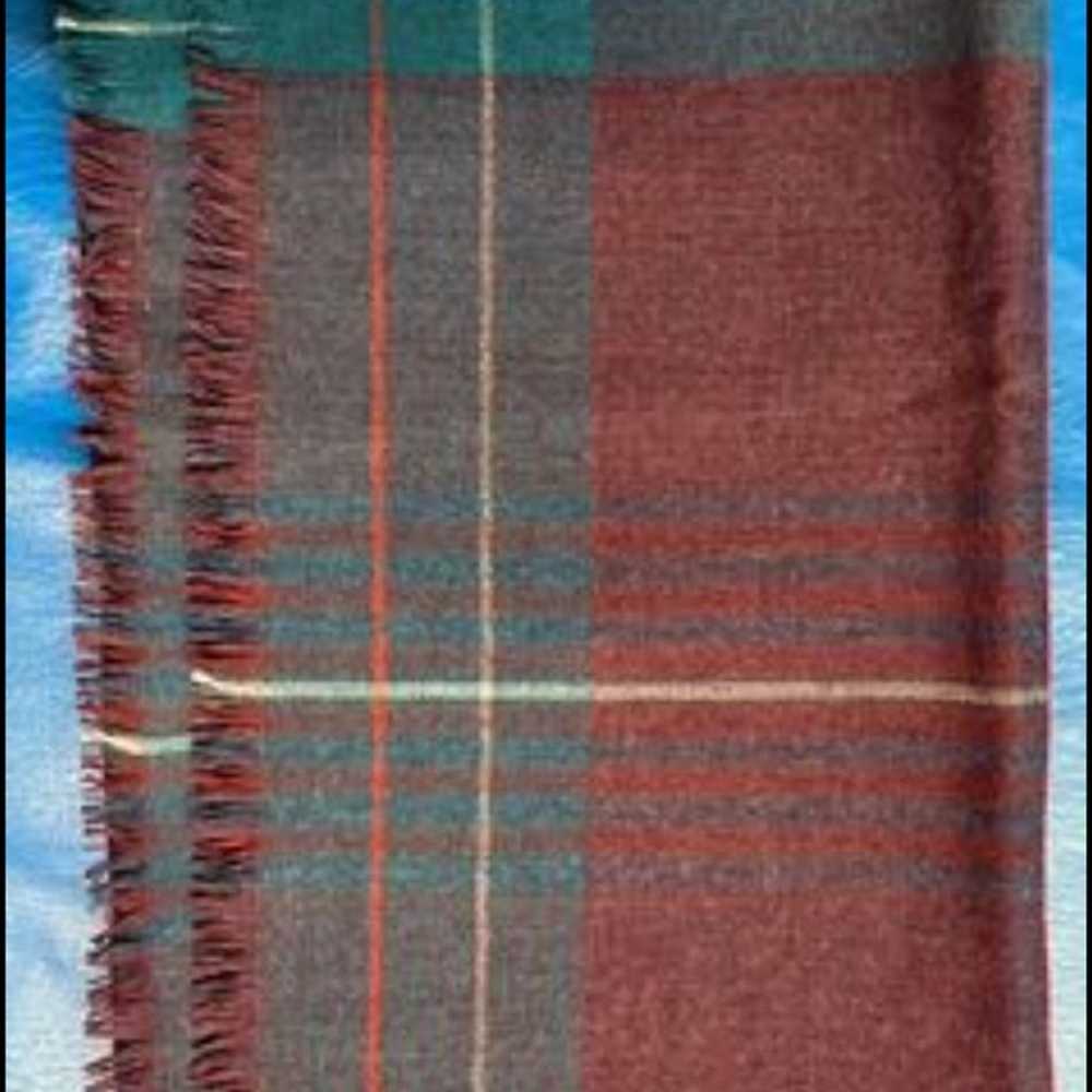 Vintage Italian Wool & Polyester Scarf /Wrap 34.5… - image 3