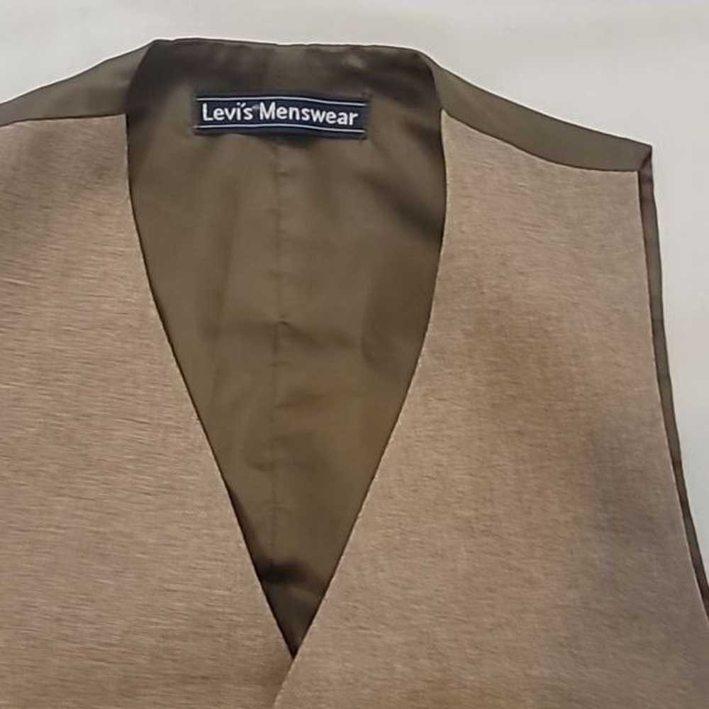 Men's vintage Levi's vest - image 2