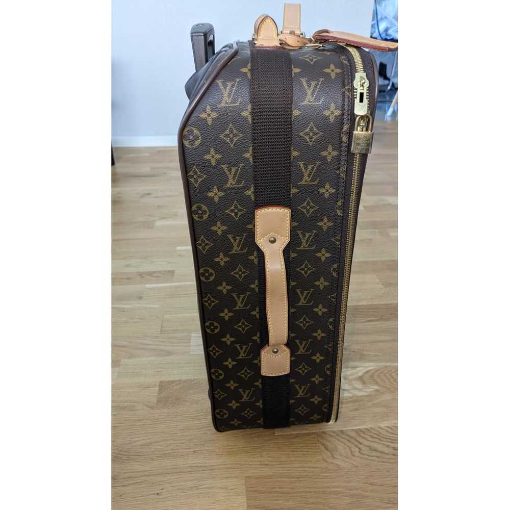 Louis Vuitton Pegase leather travel bag - image 10