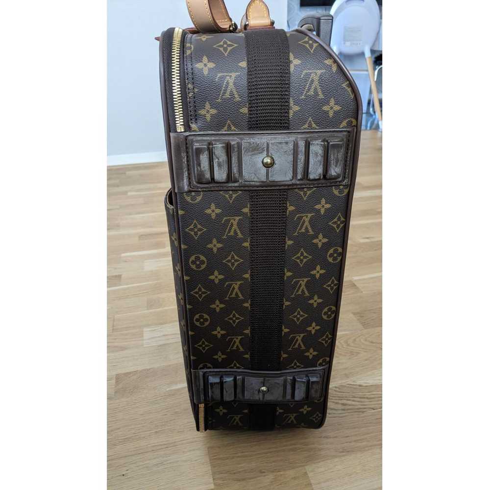 Louis Vuitton Pegase leather travel bag - image 8