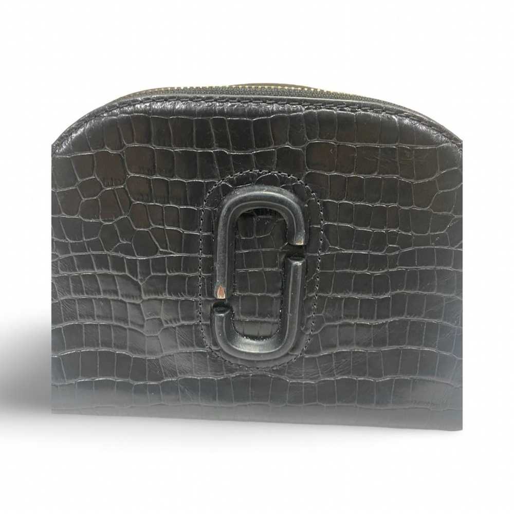 MARC JACOBS Shutter Embossed Leather Crossbody - … - image 2