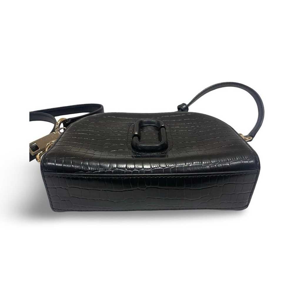 MARC JACOBS Shutter Embossed Leather Crossbody - … - image 7