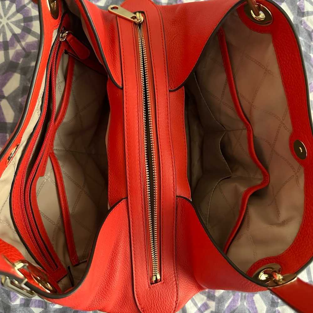 Michael Kors Raven Large Shoulder Bag - image 5