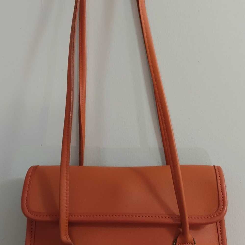 Vintage COACH Laurie Flap Shoulder Bag Purse in R… - image 2