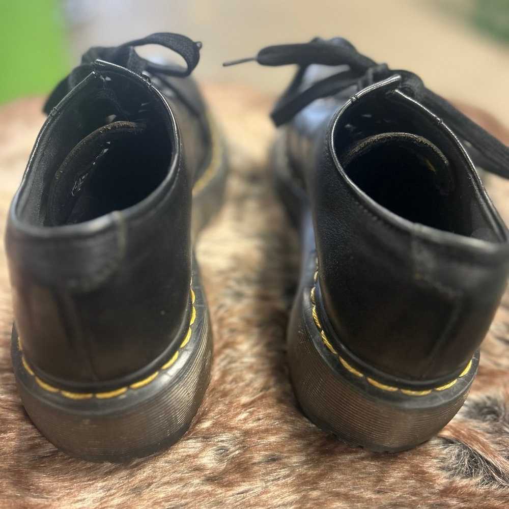 Dr Martens black leather sz 8 shoes - image 2