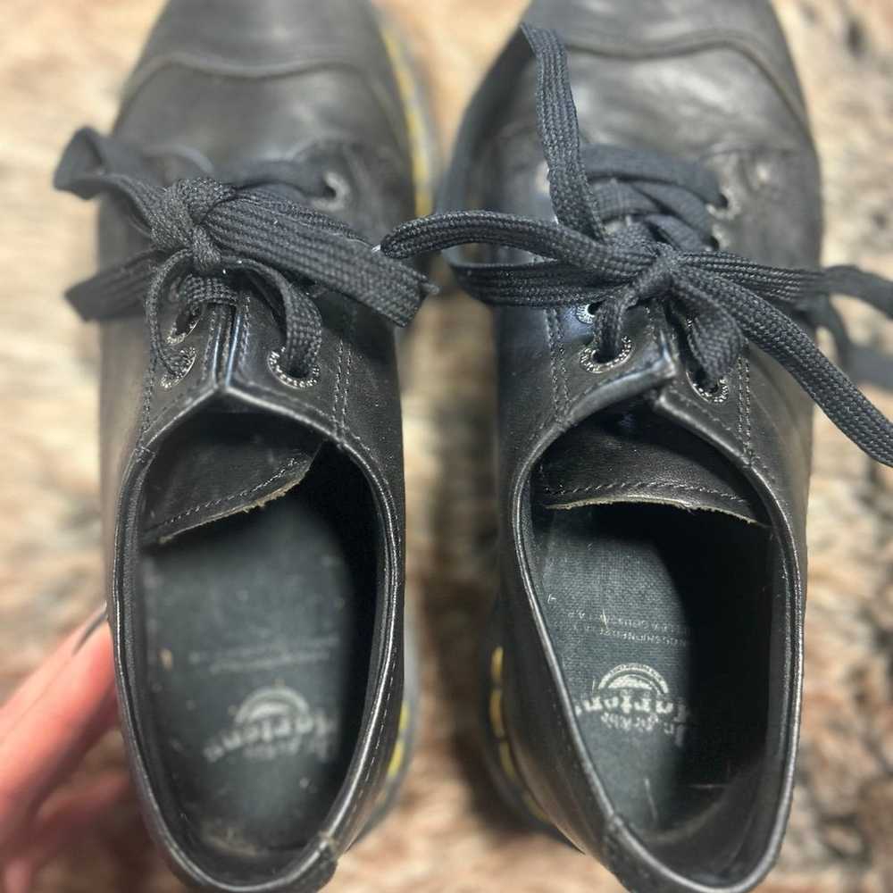 Dr Martens black leather sz 8 shoes - image 5