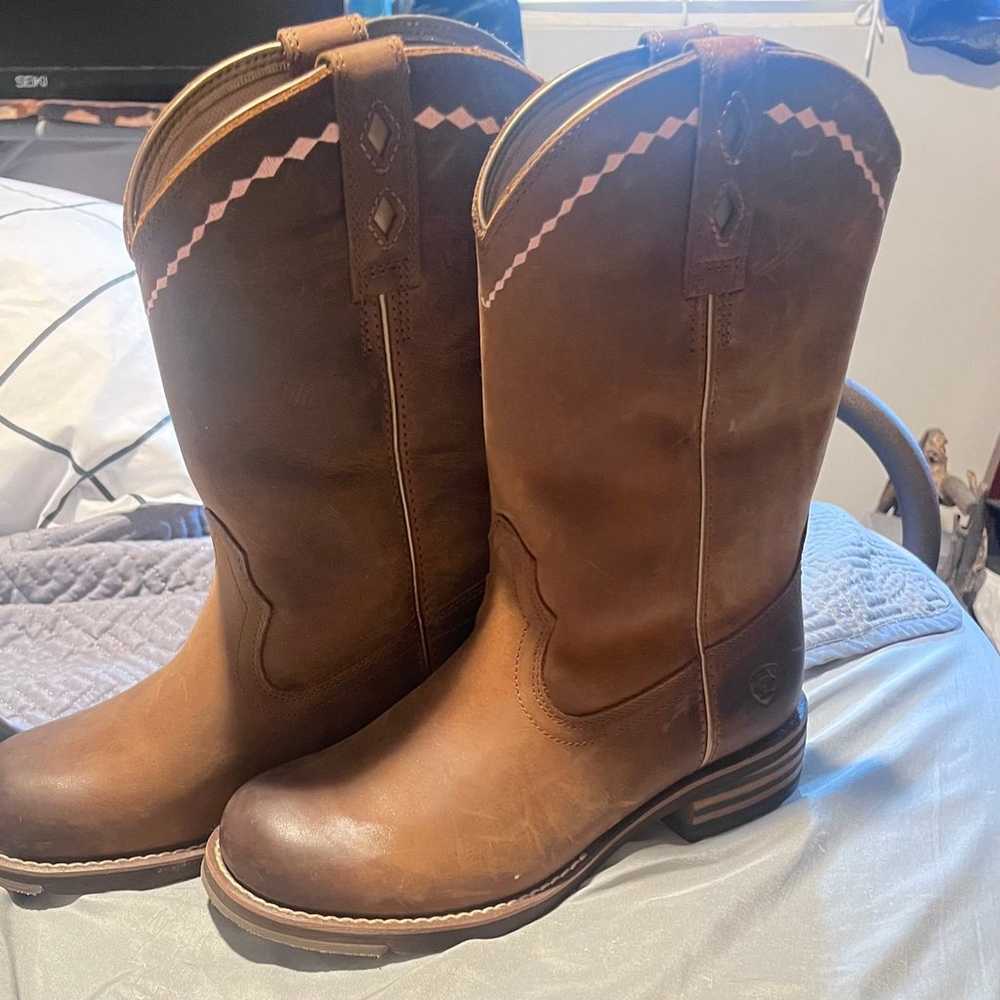 Womens Ariat boots size 7.5 Brand New - image 1