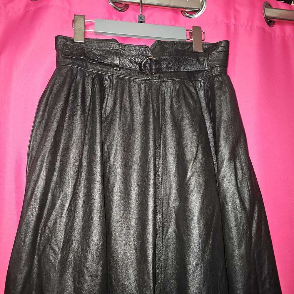 Non Signé / Unsigned Leather maxi skirt - image 3