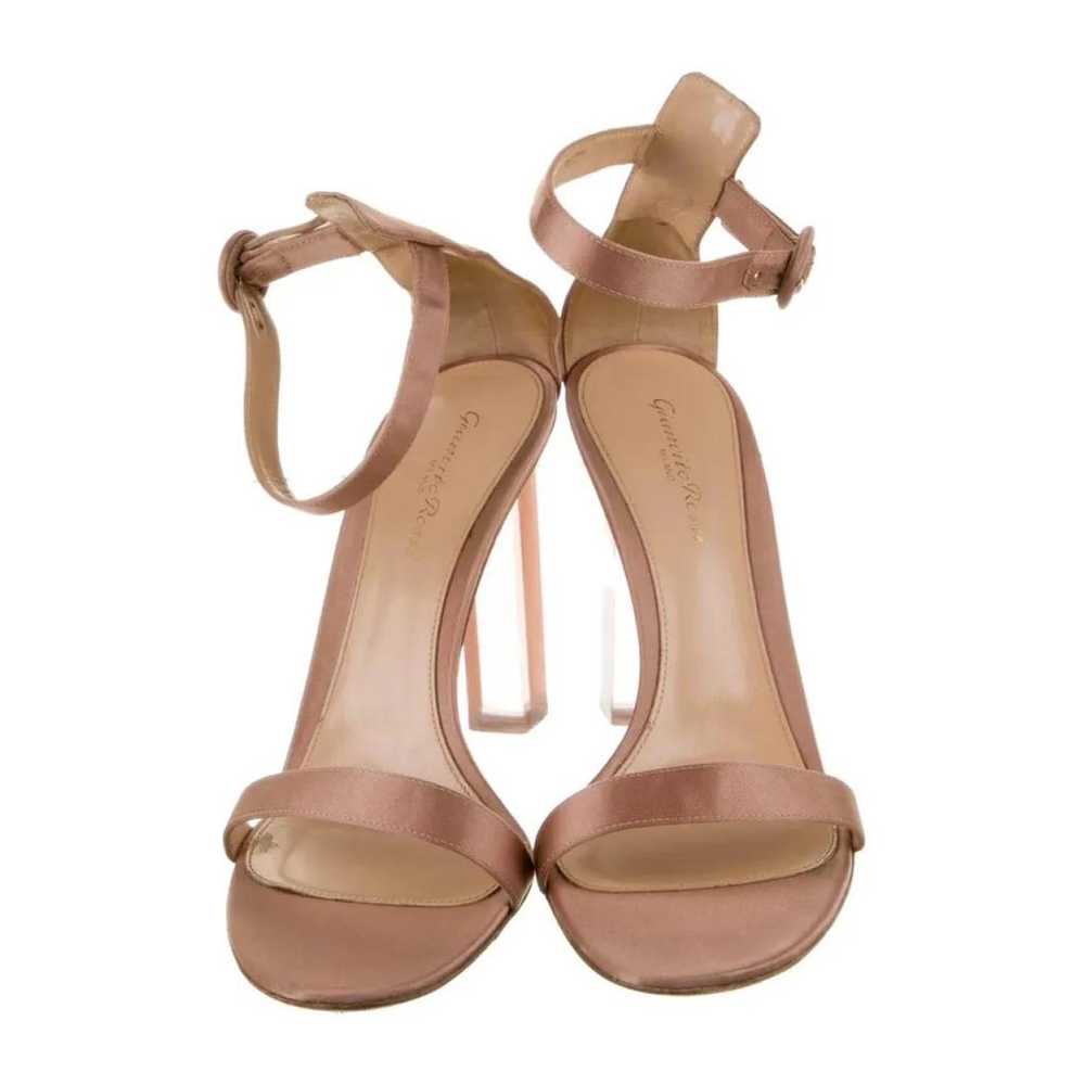 Gianvito Rossi Cloth heels - image 3