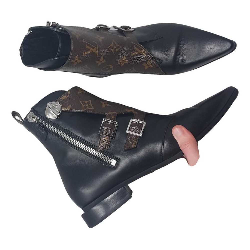 Louis Vuitton Leather boots - image 2