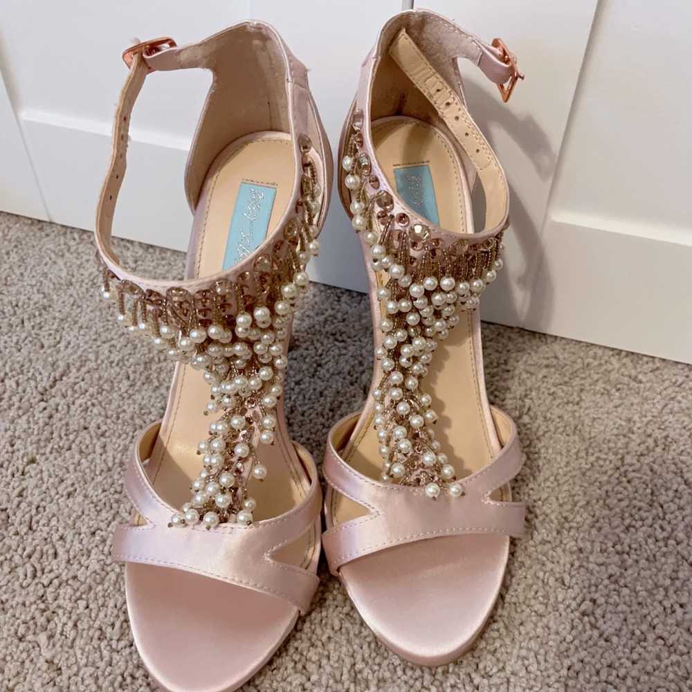 besty johnson pearl heels - image 5
