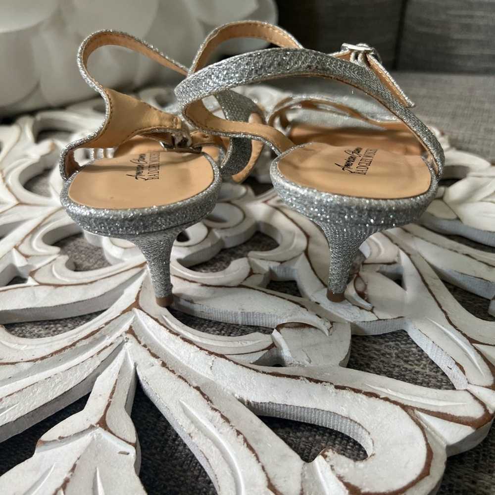 Badgley Mischka Silver Sparkle Heels Shoes Women’… - image 5