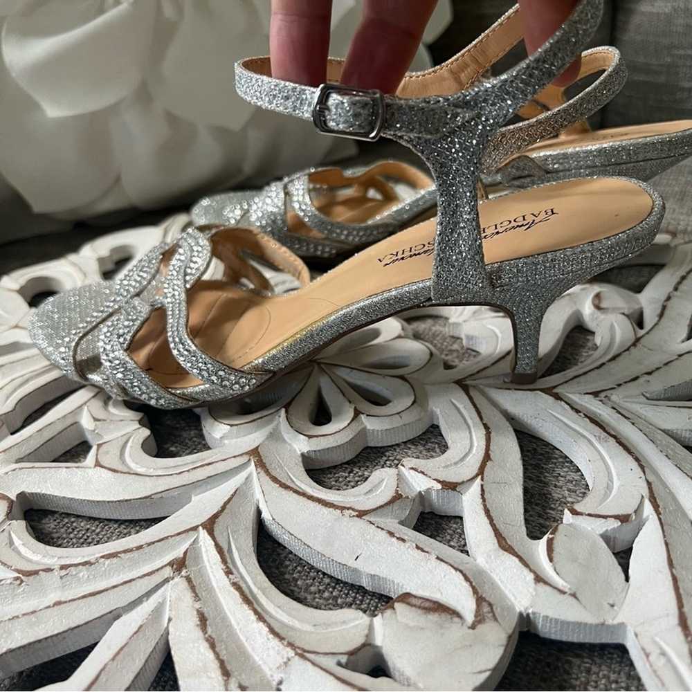 Badgley Mischka Silver Sparkle Heels Shoes Women’… - image 7