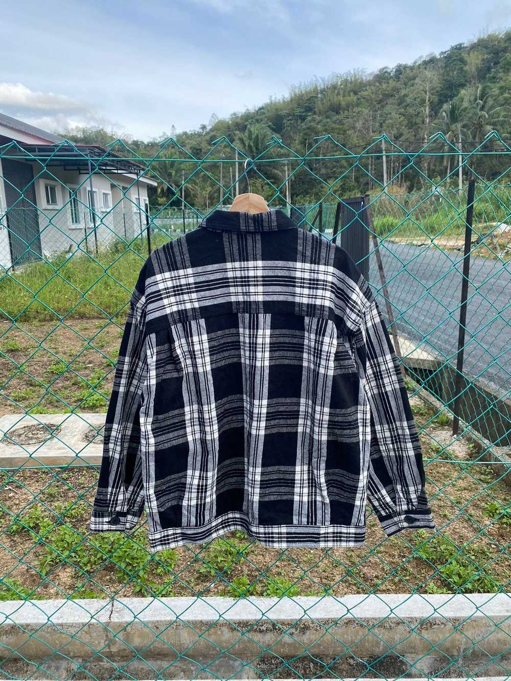 Flannel × GU × Japanese Brand ⚡️Rare⚡️ Japanese G… - image 3