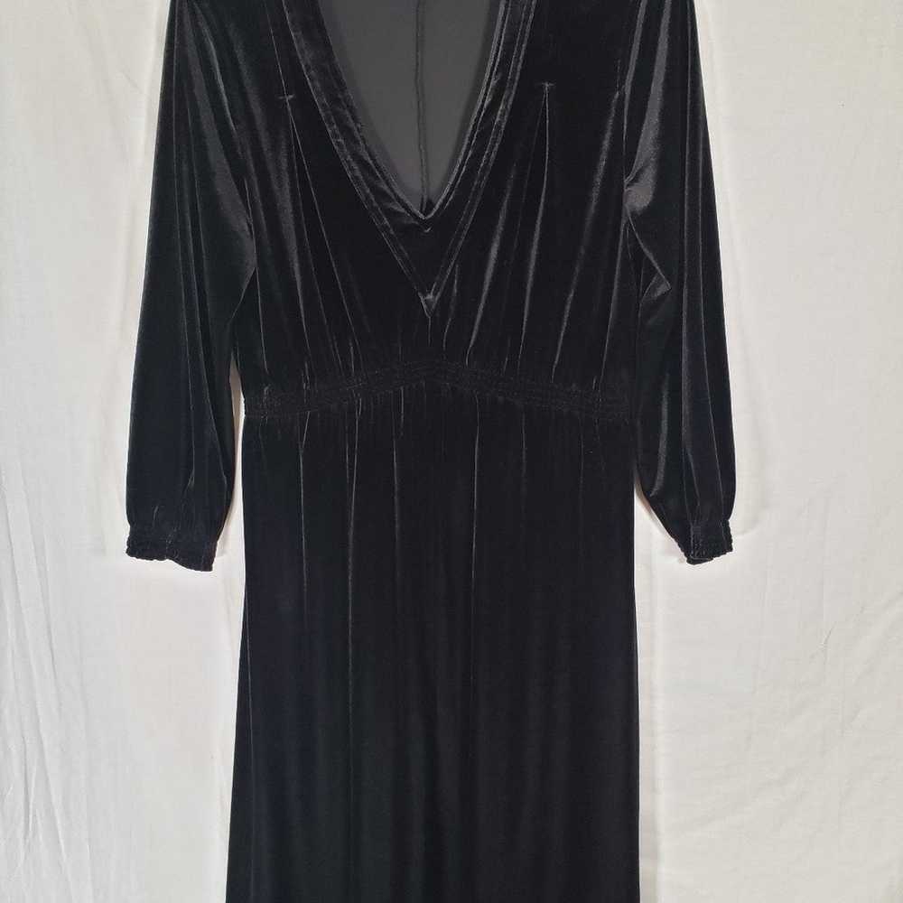 Jones New York Signature Black Velvet Dress Sz L. - image 3