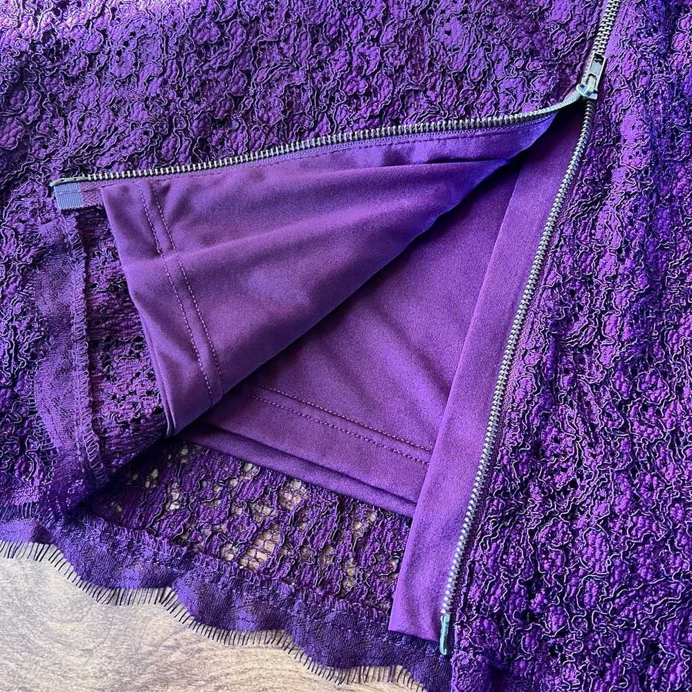 Adrianna Papell Deep Purple Sheath floral Lace Zi… - image 8