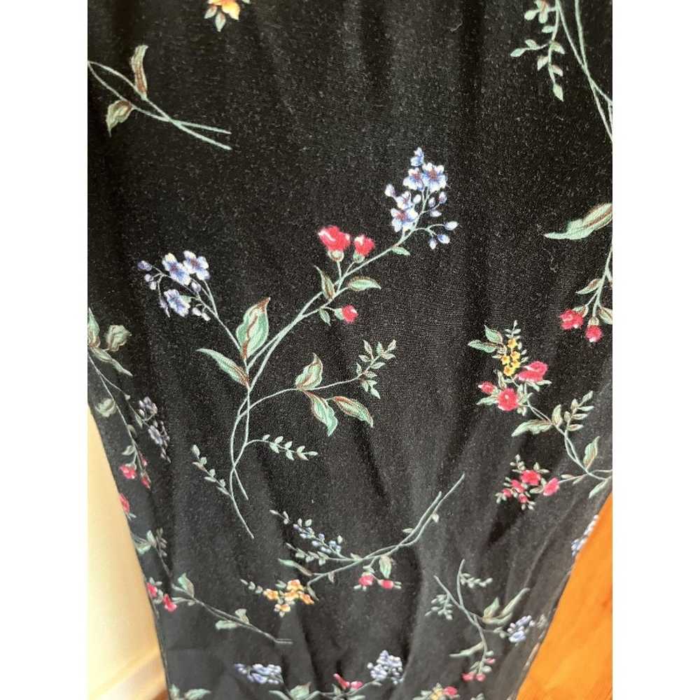 Romantic Black Dress w Floral Accents Size 16 - image 3