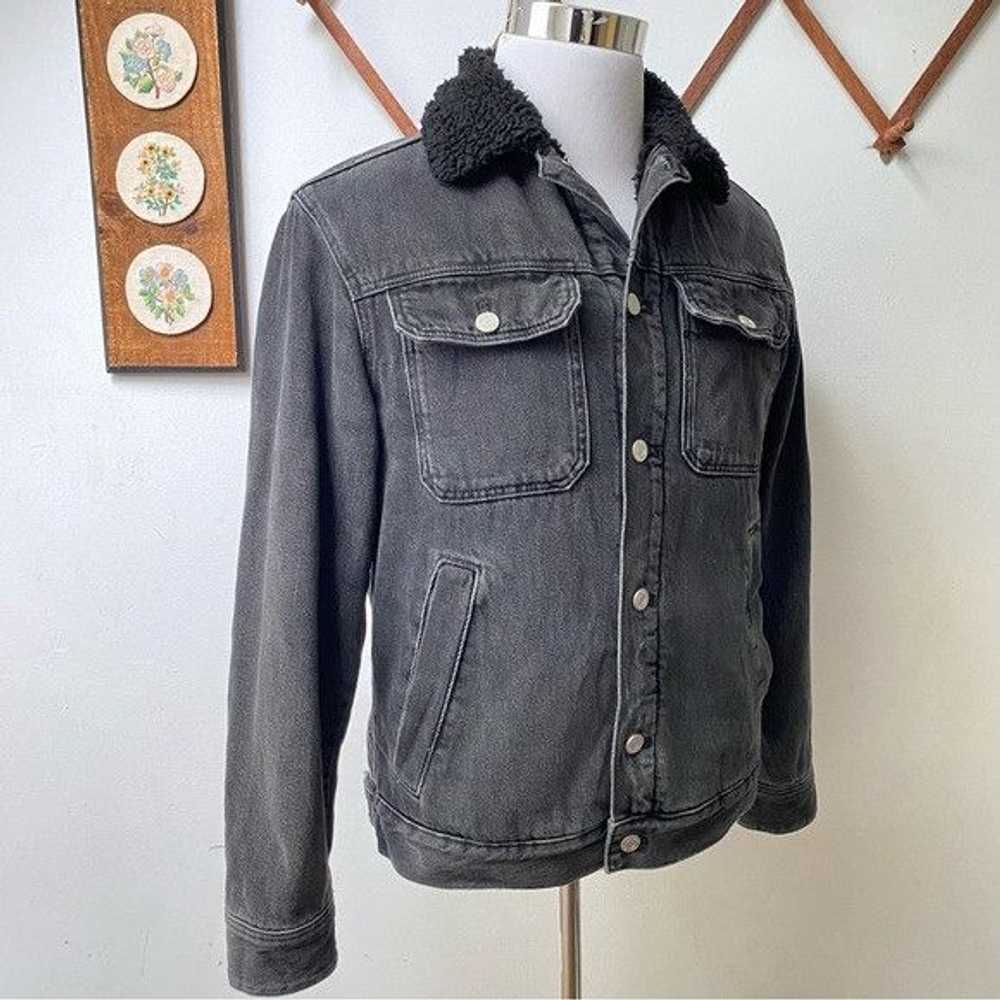 H&M Sherpa Lined Denim Trucker Jacket - image 6