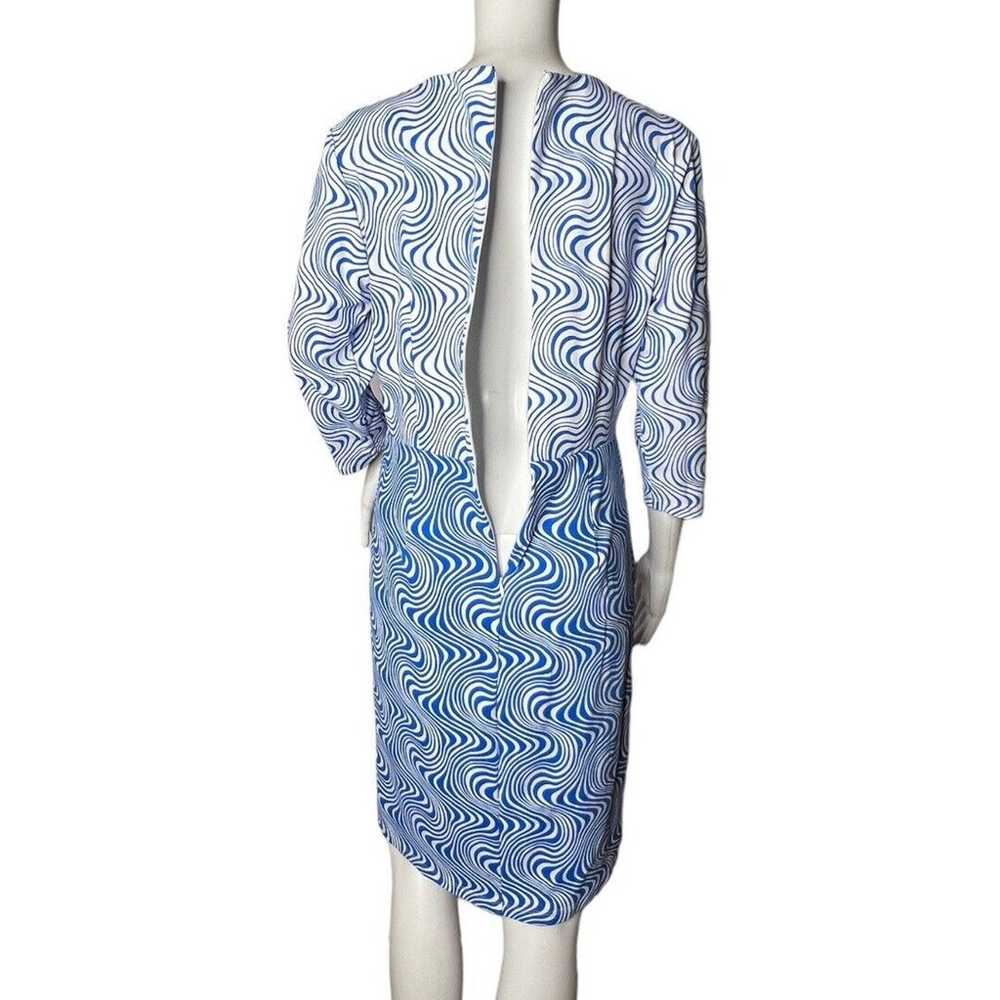 J. McLaughlin Dress Womens Medium Blue White Swir… - image 5