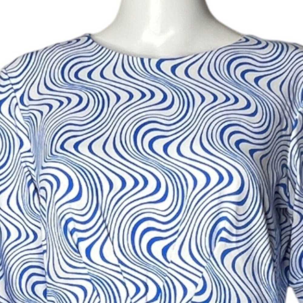 J. McLaughlin Dress Womens Medium Blue White Swir… - image 6