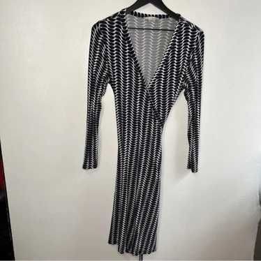 Boden Geometric Long Sleeve Wrap Midi Dress - image 1