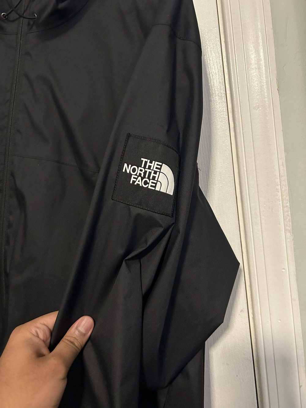 The North Face North Face Windbreaker - image 4