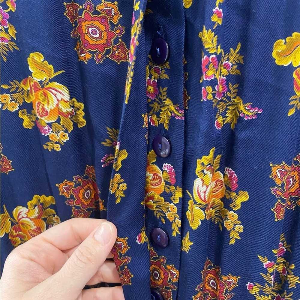 VTG Liz Claiborne Blue Floral Long Sleeve Pleated… - image 4