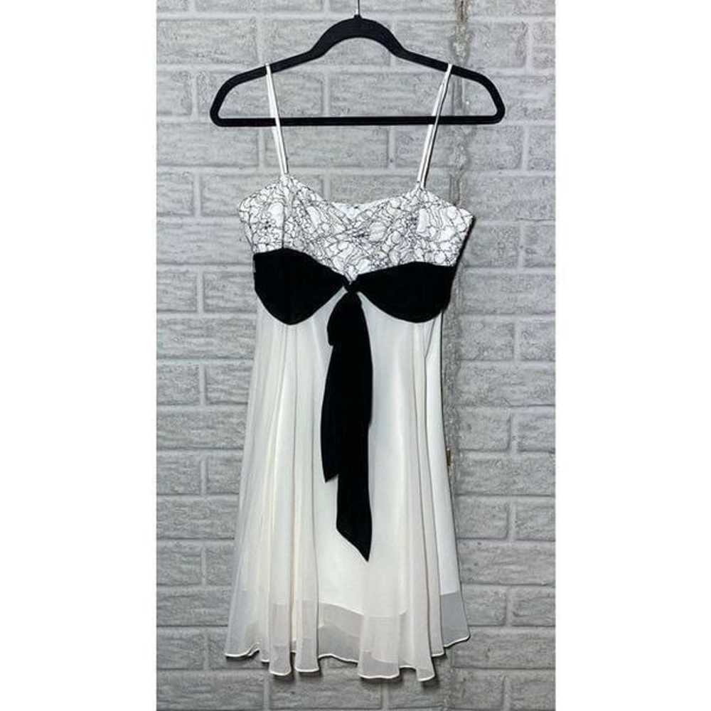 MSRP $338 BCBGMaxAzria White & Black Dress Women'… - image 2