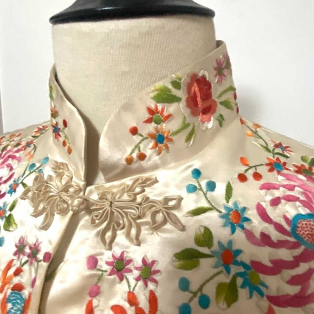 Vintage Embroidery Silk Jacket Robe Dress by Plum… - image 5
