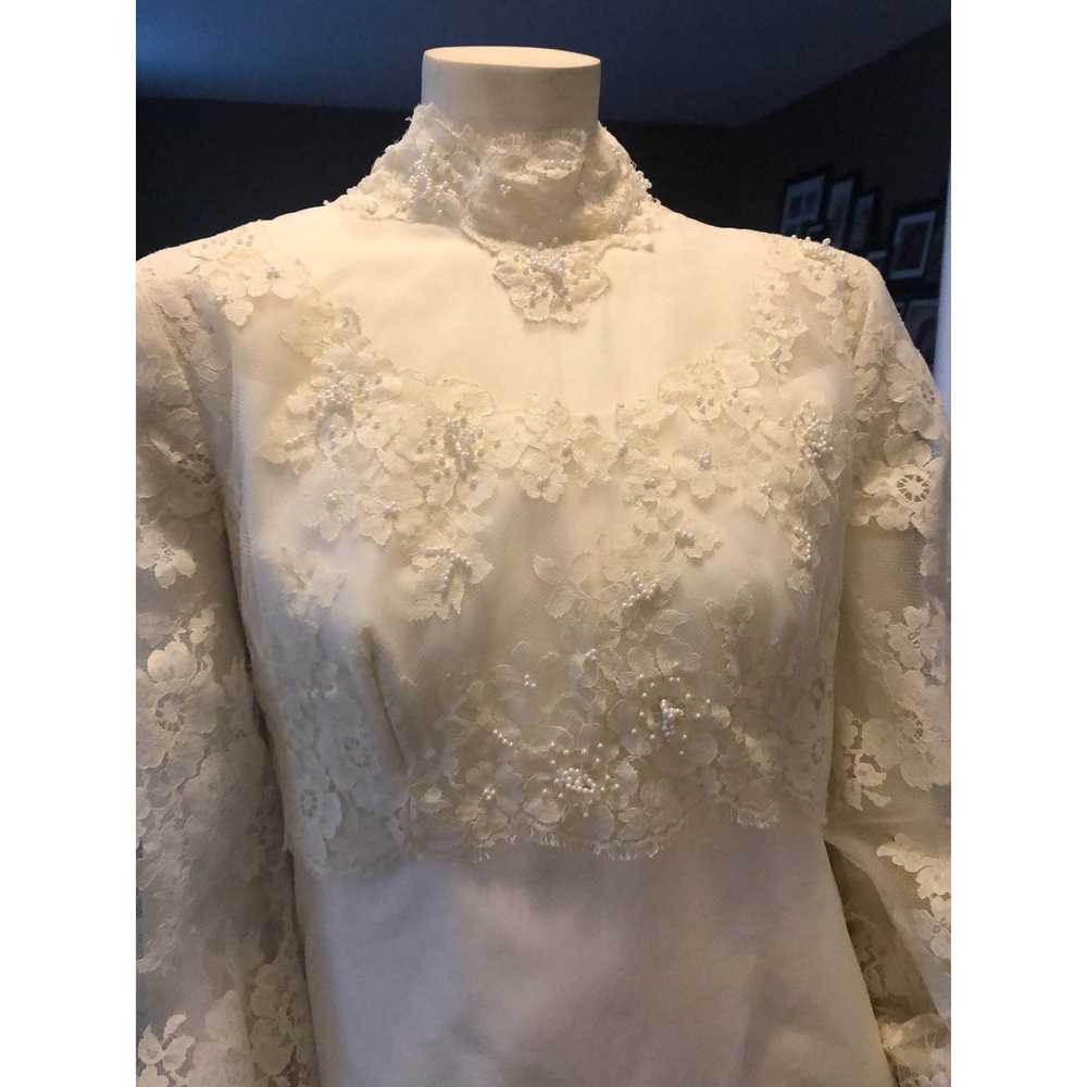Vintage Lace Wedding dress scalloped high neck & … - image 11