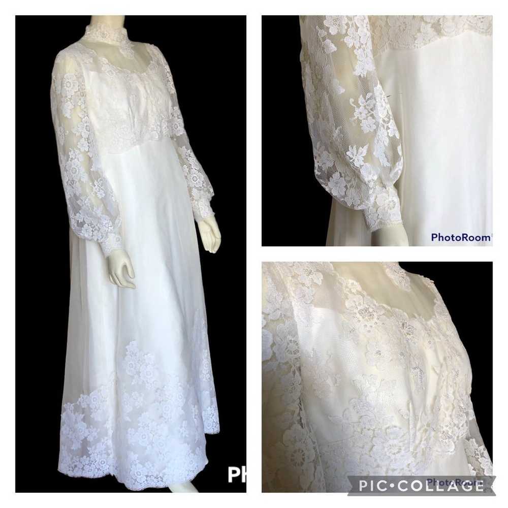 Vintage Lace Wedding dress scalloped high neck & … - image 2
