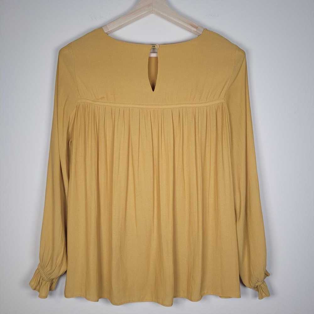 Second Female Blouse - image 2