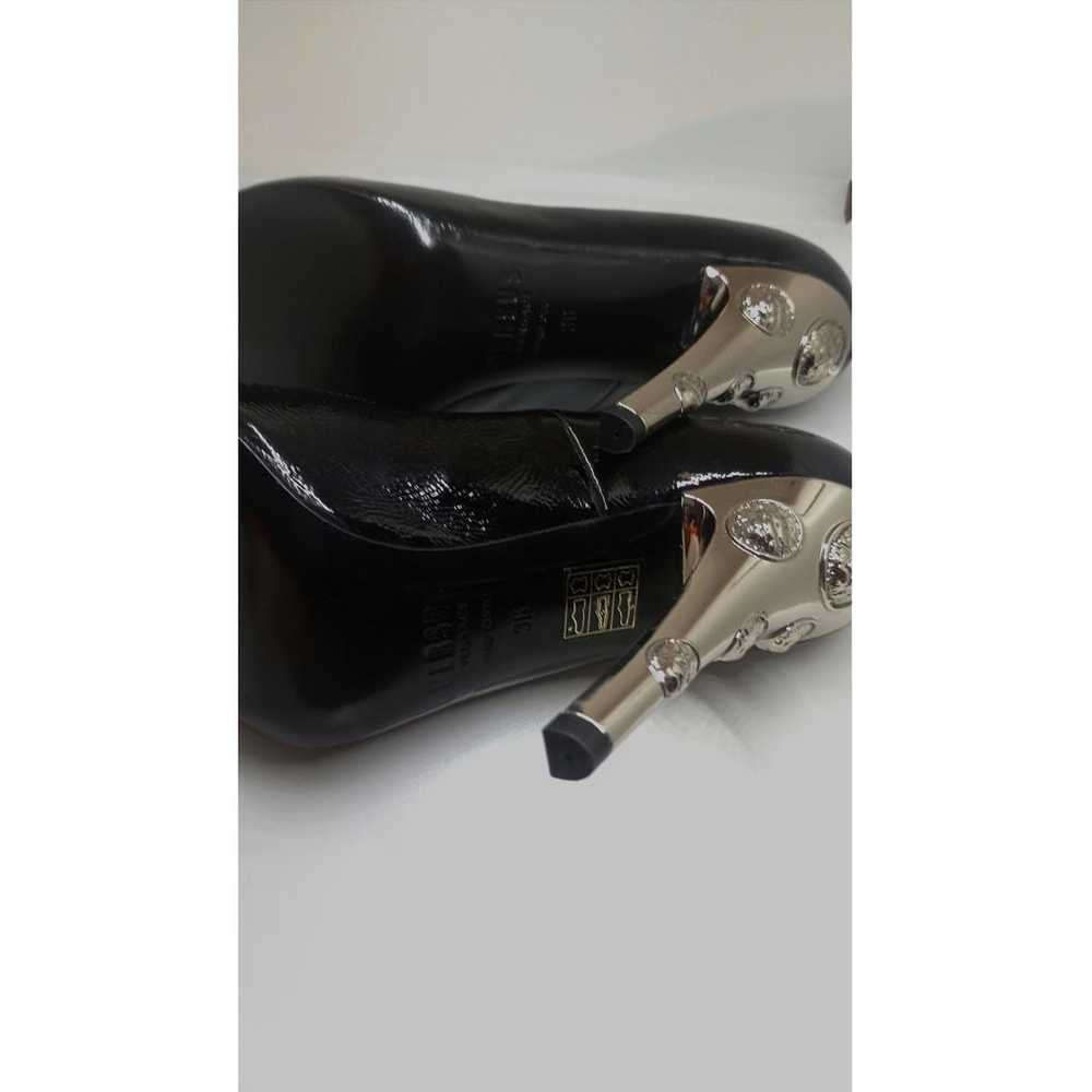 Versus Patent leather heels - image 6