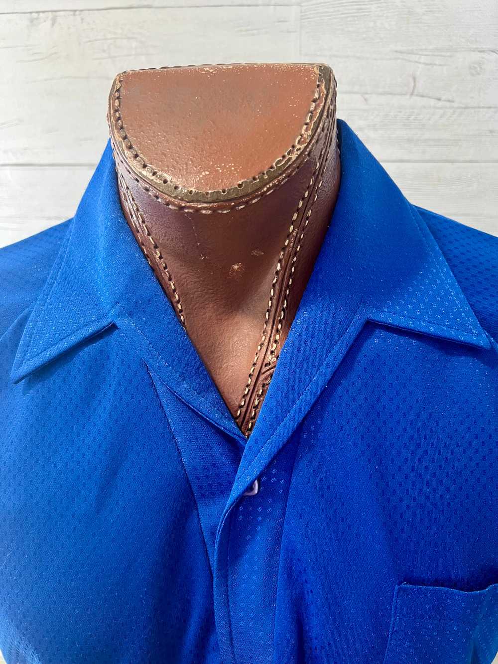 70’s Royal Blue Textured Short Sleeve Disco Colla… - image 3