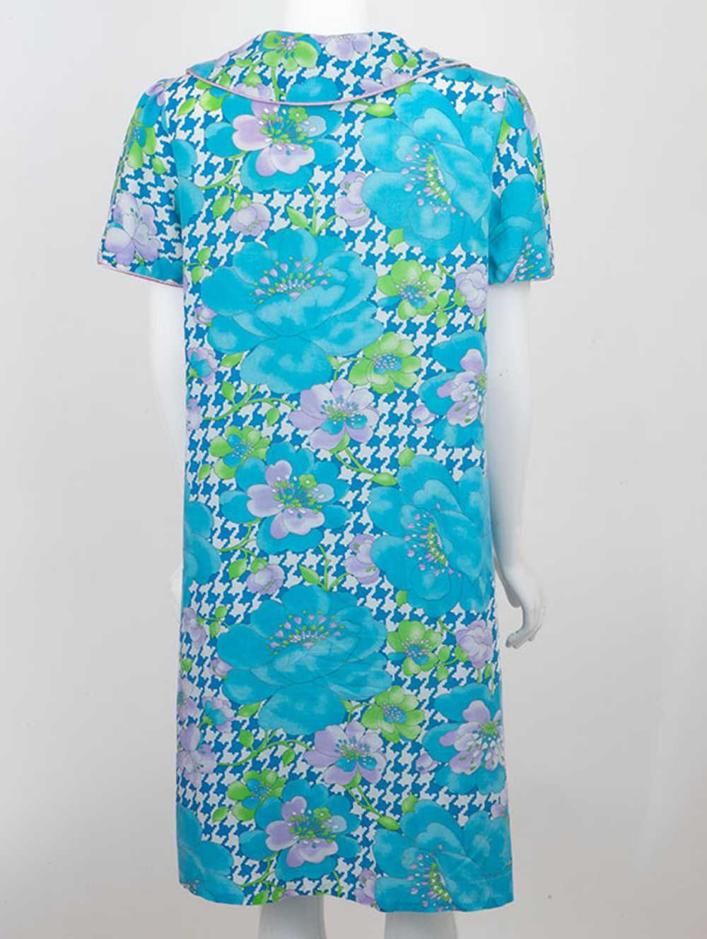 1960s Mod Flower Print House Dress - image 3