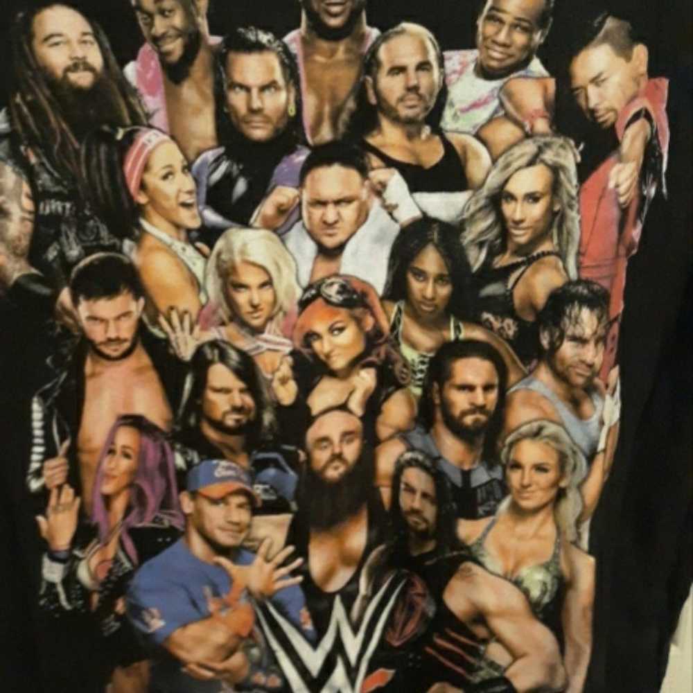 Rare WWE Superstars Black Medium Tshirt Includes … - image 2
