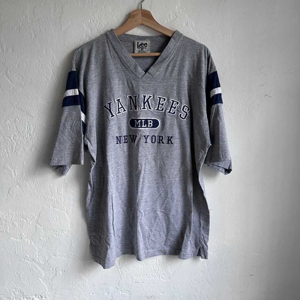Vintage 90s New York Yankees Embroidered Lee Spor… - image 1