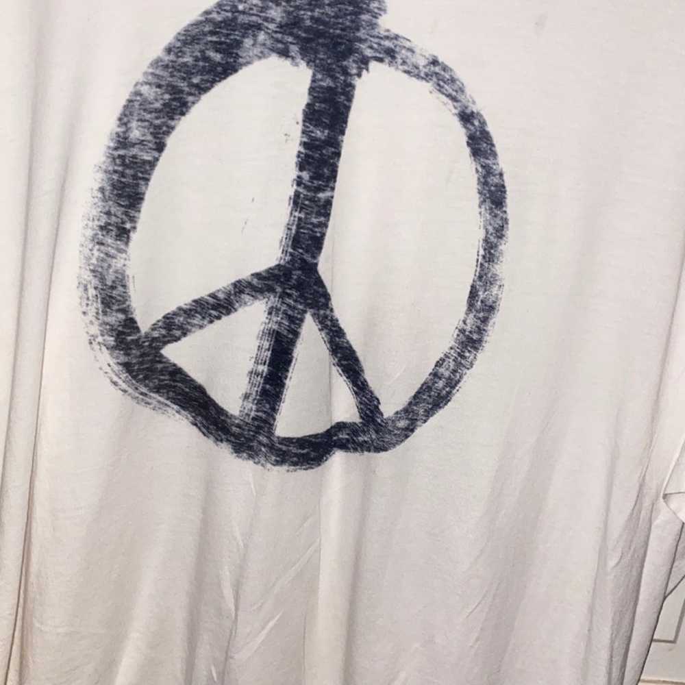 John Varvatos T-Shirt Peace Shirt  Size. XXL - image 2