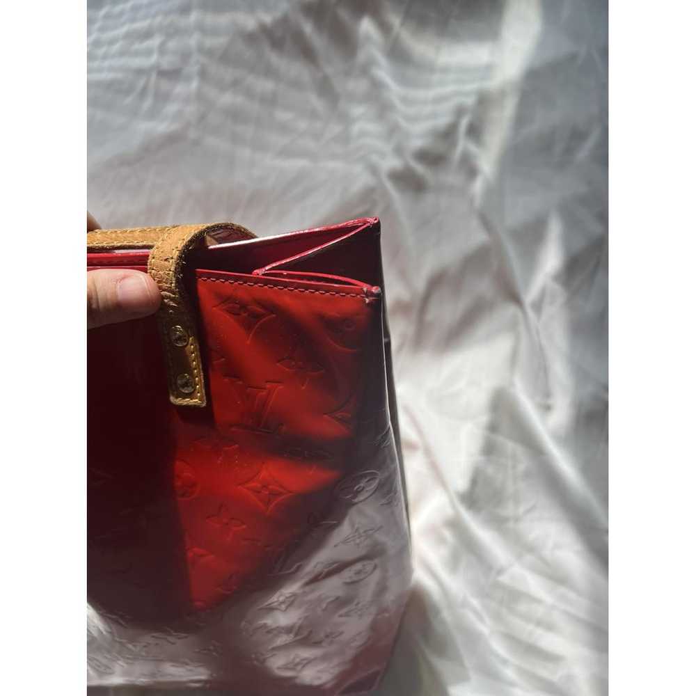 Louis Vuitton Brentwood patent leather handbag - image 3