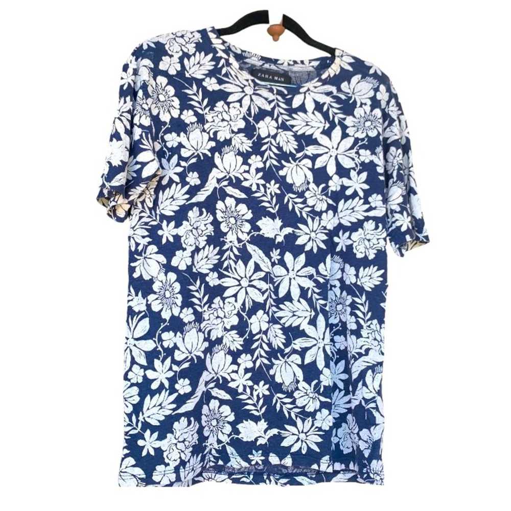 Zara Man Navy Blue Hawaiian Floral Linen TShirt S… - image 1