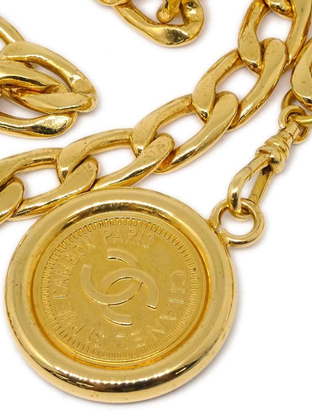CHANEL Pre-Owned 1994 Medallion chain belt - Gold - image 2