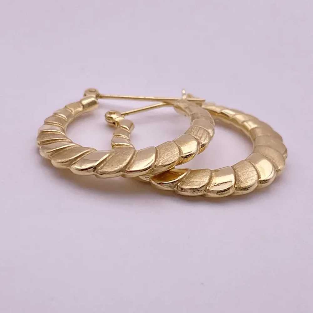 Hoop Earrings 14K Gold Shrimp Design With Alterna… - image 2