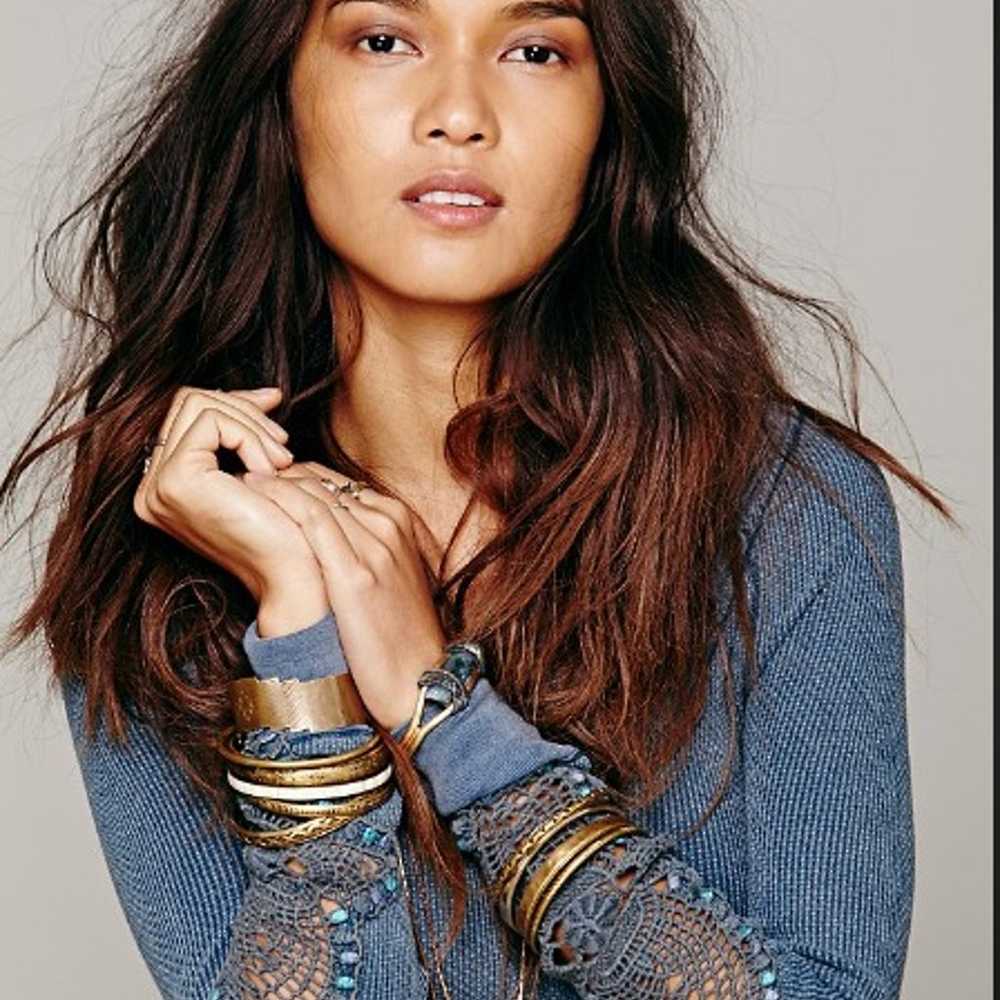 Free People Synergy Cuff Thermal in Blue Size Lar… - image 1
