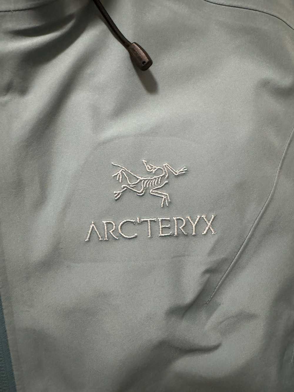 Arc'Teryx Arcteryx Beta LT - image 2