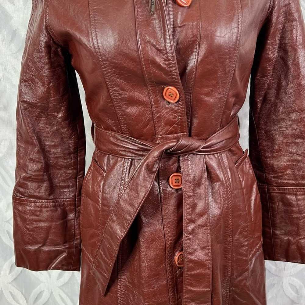 Vintage 70s Reddish Brown Leather Belted Trench C… - image 4