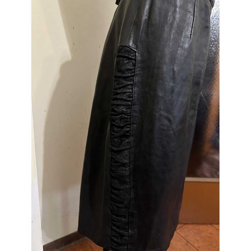 Non Signé / Unsigned Leather mid-length skirt - image 2