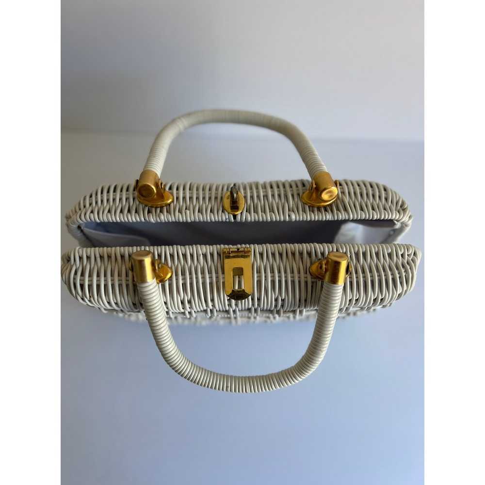 Vintage White Wicker Handbag - In Great Condition! - image 4