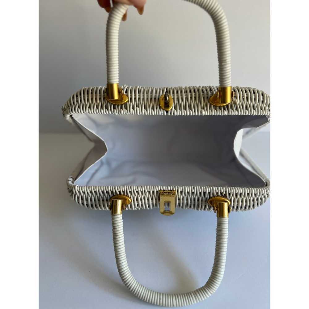 Vintage White Wicker Handbag - In Great Condition! - image 7